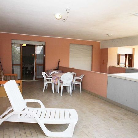Solarium/Piscina Bibione Exterior foto