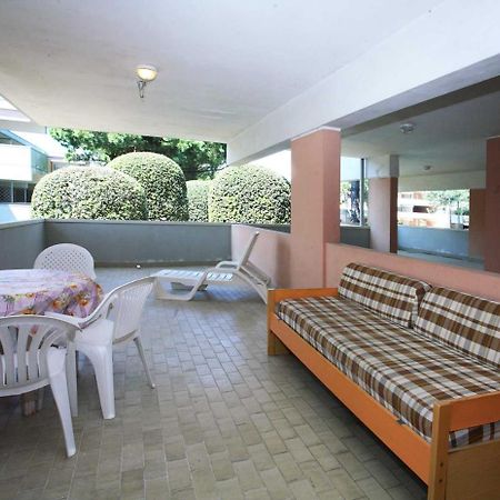 Solarium/Piscina Bibione Exterior foto