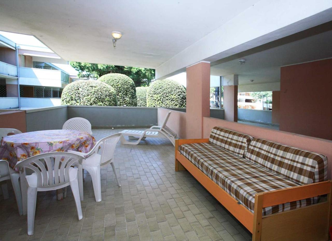 Solarium/Piscina Bibione Exterior foto